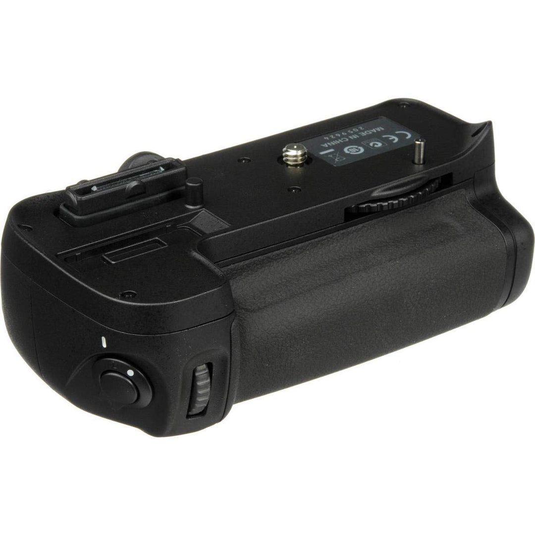 Nikon MB-D11 Multifunktions-Batterieteil für Nikon D7000
