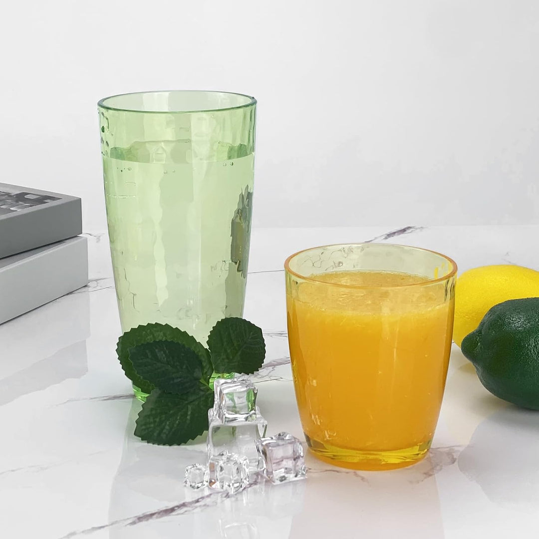 Grosse Acrylgläser, 740 ml, Kunststoffbecher, Set mit 6 transparenten Farben, gehämmerter Stil, BPA-