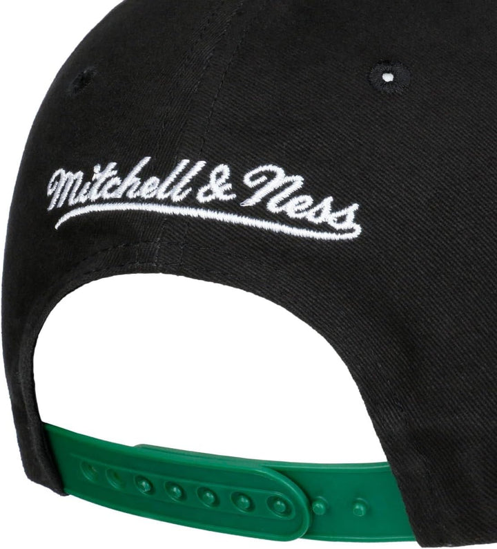 Mitchell &amp; Ness NBA Brushed Celtics Cap Basecap Baseballcap Snapback Curved Brim Boston Einheitsgrös