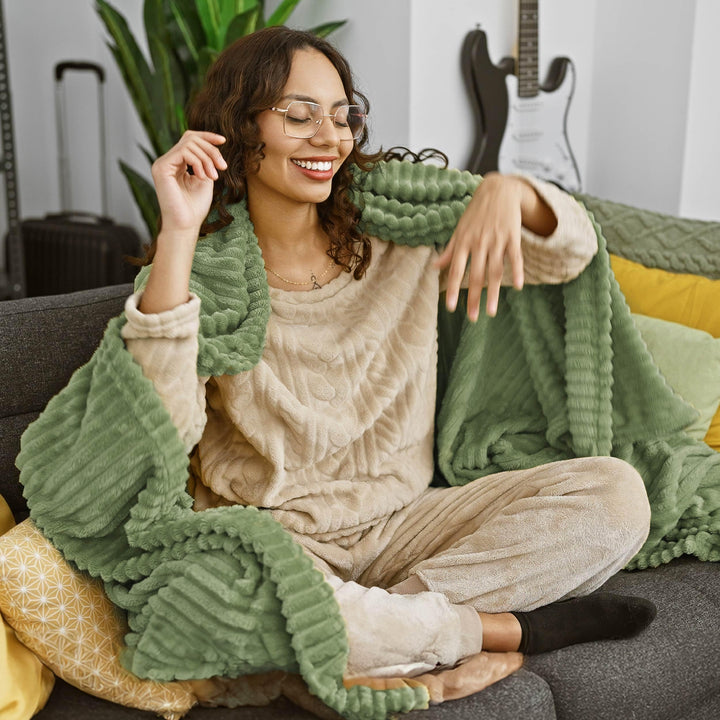 BEDSURE Kuscheldecke für Zimmer Deko - Wolldecke &amp; Fleecedecke, Sofadecke, Weiche Warme Grobe Kordde