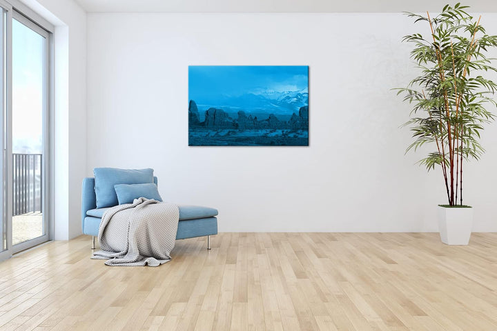 Steinformationen in der Wüste Format 80x60 Effekt: Monocrome Blau als Leinwandbild, Motiv fertig ger