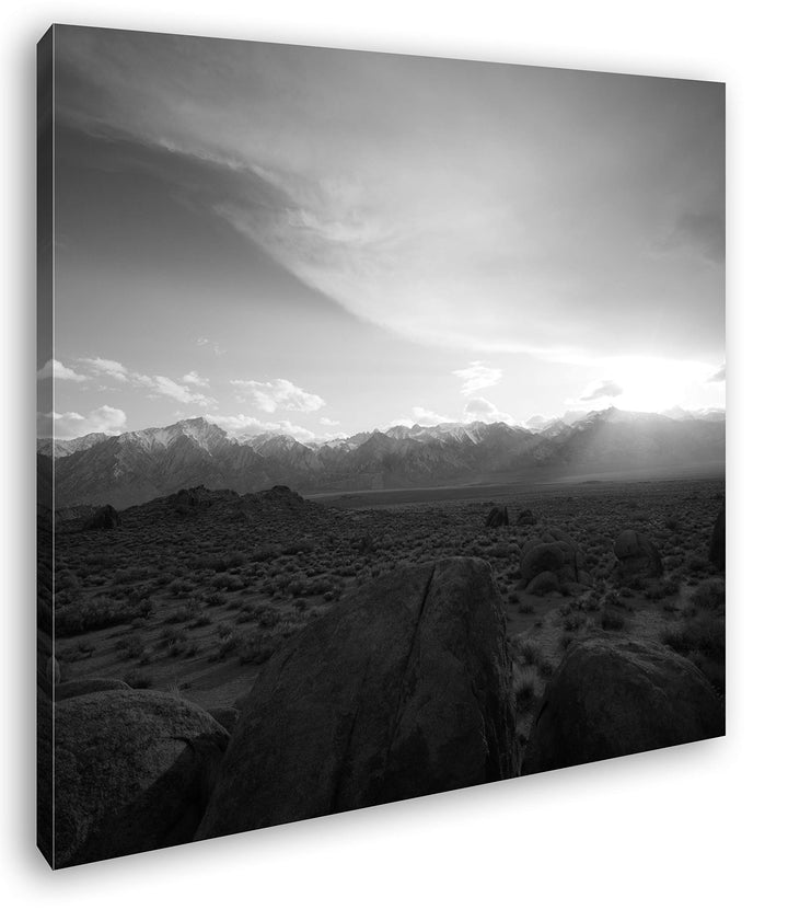 atemberaubender Sonnenaufgang in der Steppe Format: 60x60 Effekt: Schwarz&amp;Weiss als Leinwandbild, Mo