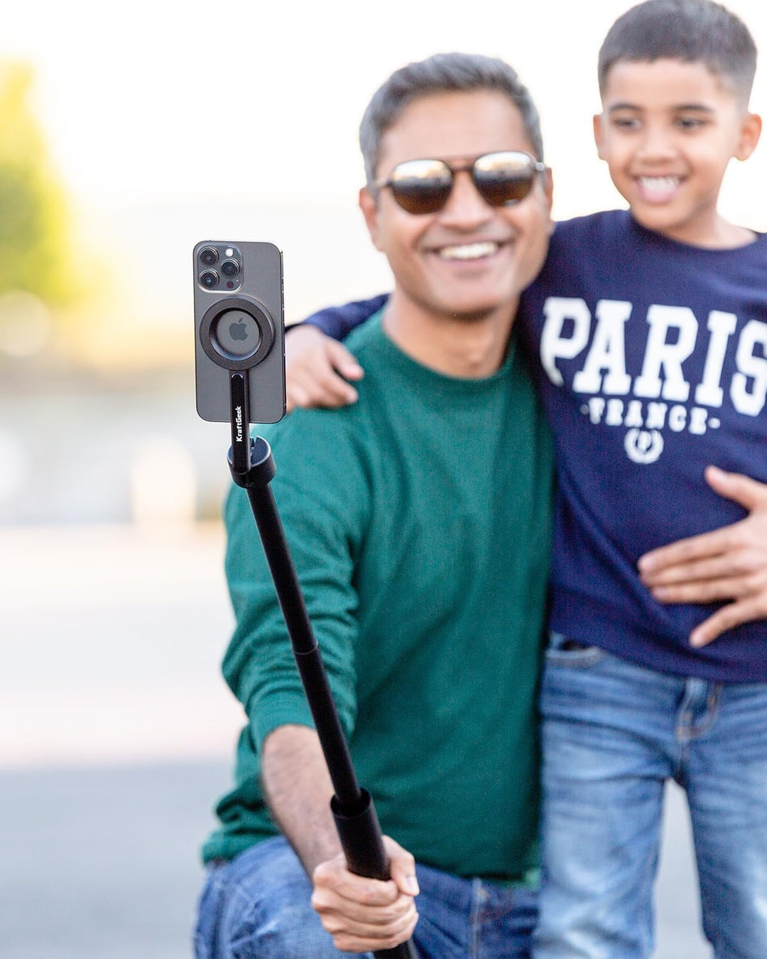 KraftGeek Magnetisches Handy Stativ Selfie Stick mit MagSafe, Smartphone Stativ bis 163 cm, Selfiest