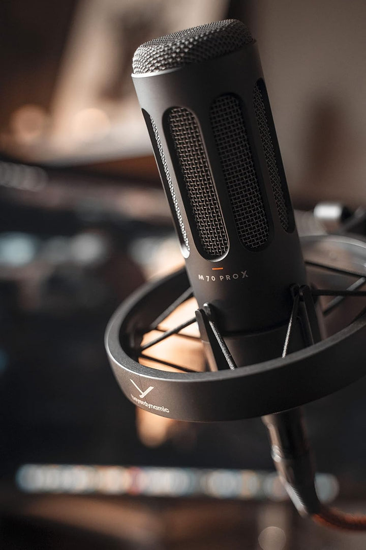 beyerdynamic M 70 PRO X Dynamisches Broadcast-Mikrofon für Streaming und Podcasting mit XLR-Anschlus